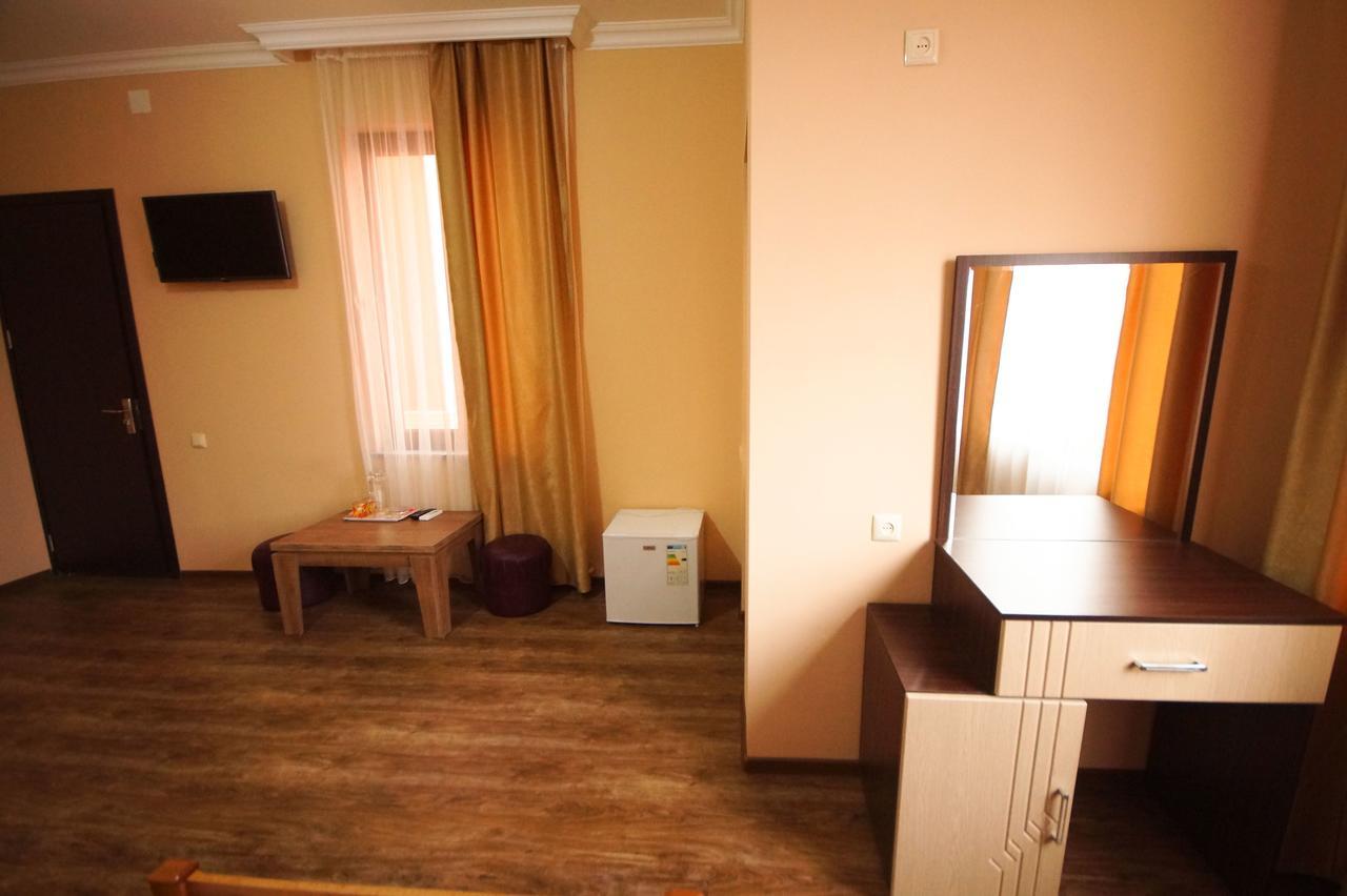 Marani Hotel Batumi Exteriör bild